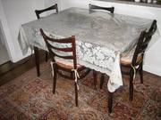 Dining table (extensible) with 4 chairs